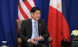 中方反击菲律宾后，卫星拍到不寻常一幕，解放军中将捅破窗户纸