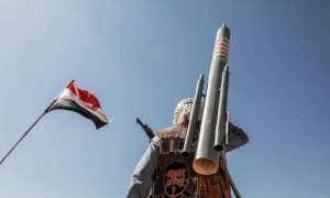 报复说来就来，胡塞武装突然出击，导弹精准击沉1000公里之外以色列巨轮