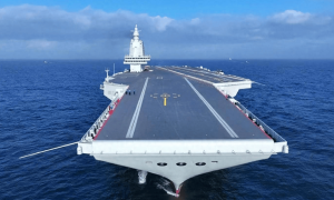 中方连发2条航行警告，福建舰或近日服役？歼35为何率先飞向南海