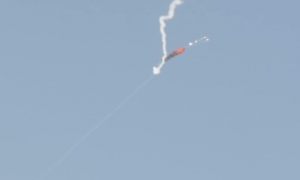 吉尔吉斯上空一声巨响，前卫12导弹击落目标：中方令欧美目瞪口呆！