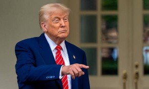 卡塔尔被袭击后，特朗普“无心”的一句话，让中俄伊拉响警报